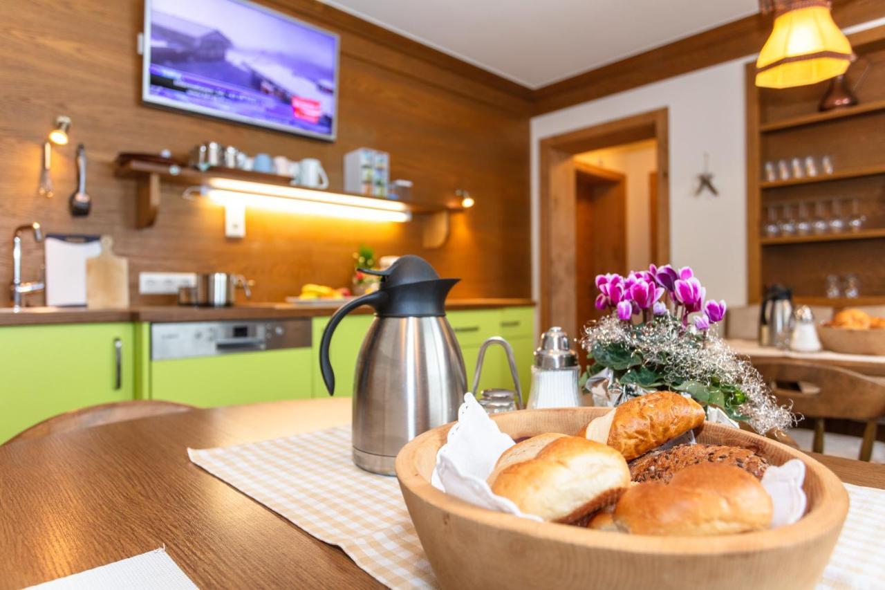 Hoelzl Bed & Breakfast Neukirchen am Großvenediger Exteriér fotografie