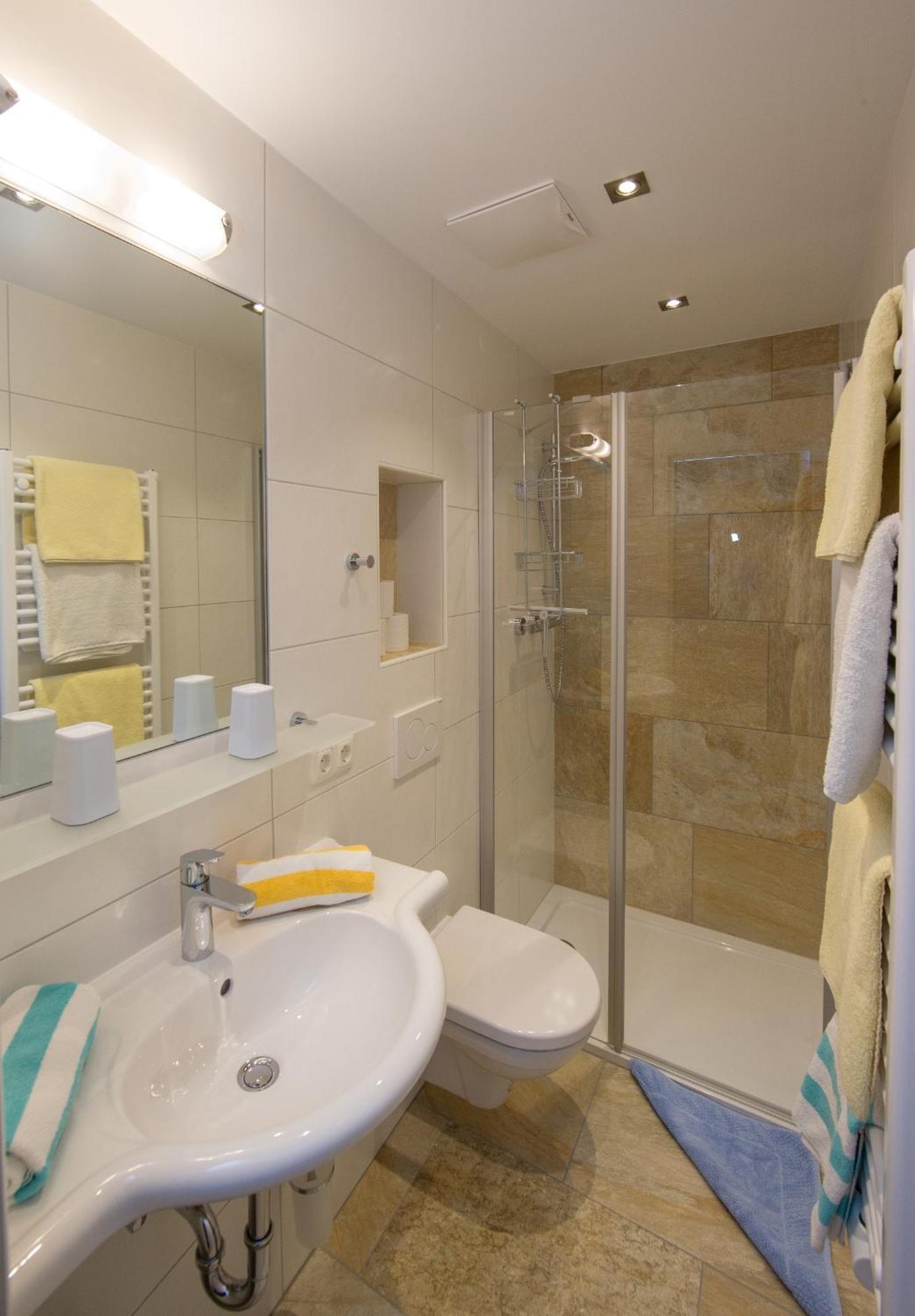 Hoelzl Bed & Breakfast Neukirchen am Großvenediger Pokoj fotografie