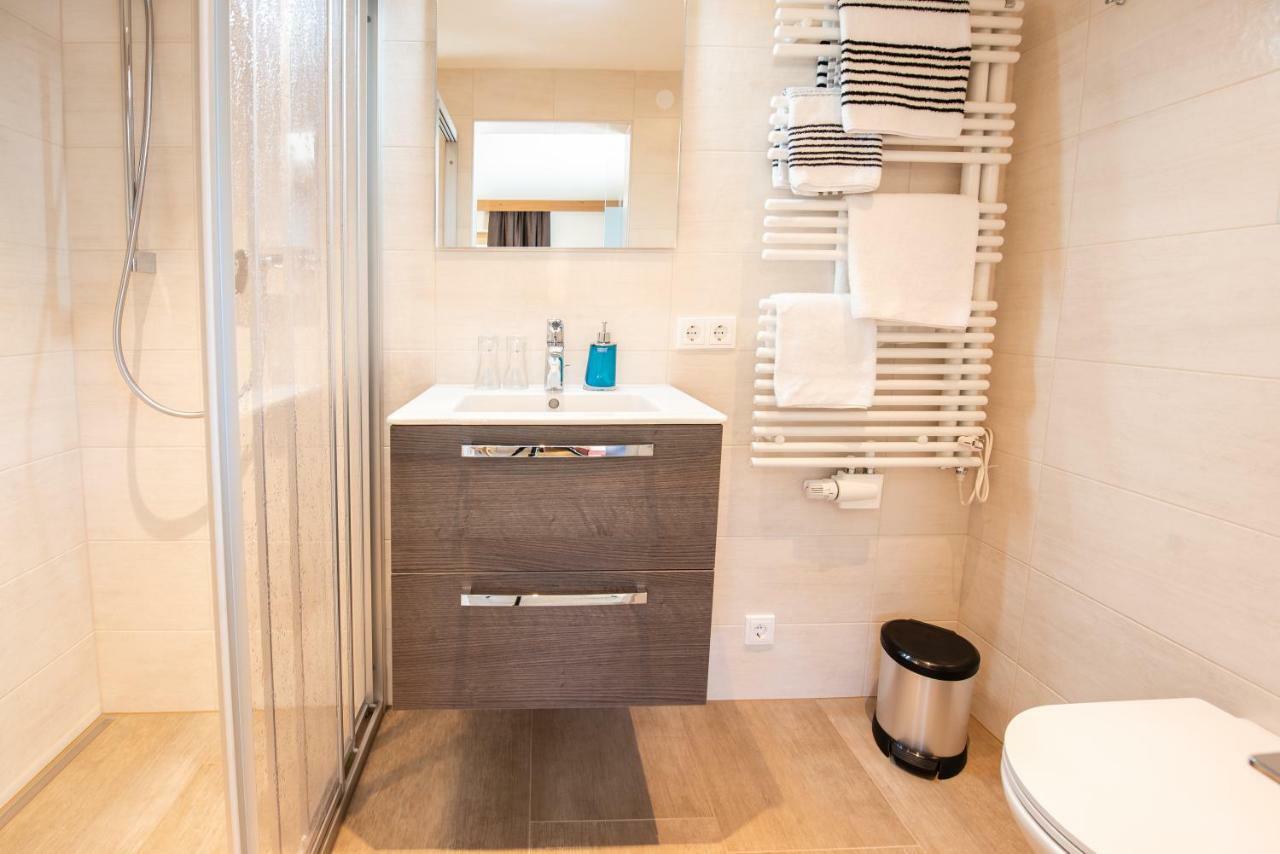 Hoelzl Bed & Breakfast Neukirchen am Großvenediger Pokoj fotografie